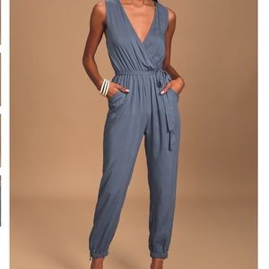 Lulu’s Jumpsuit size M